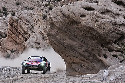 Sainz had to complete Dakar stage stuck in third gear