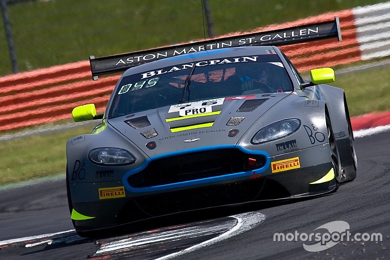 Aston Martin squad lodges first Bathurst entry