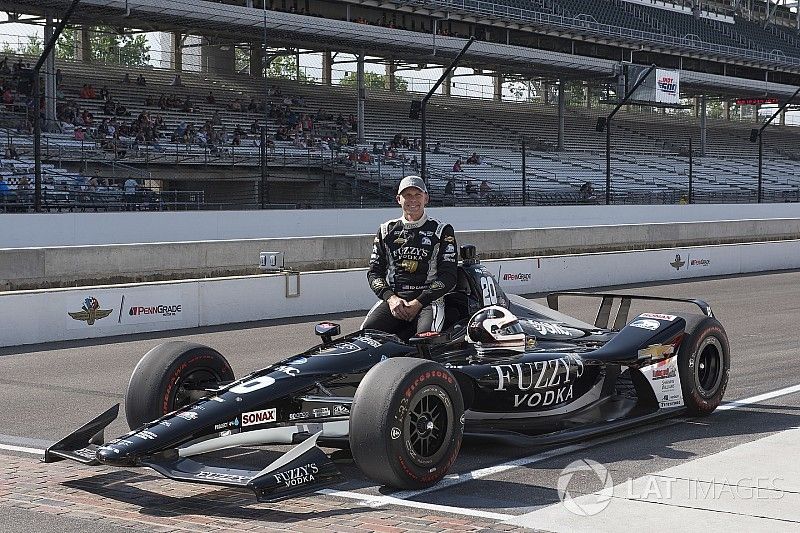 Indy 500: Carpenter batte lo squadrone Penske ed è la sua terza pole