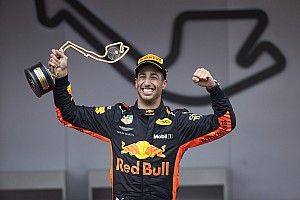 Ricciardo opent jacht op WK-leiders na zege in Monaco