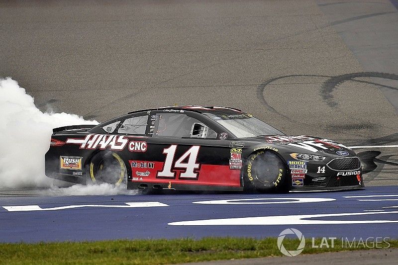 Боуйер выиграл гонку NASCAR в Мичигане