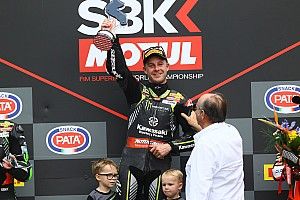 Championnat - Rea creuse l'écart sur Davies, Sykes dans le top 3