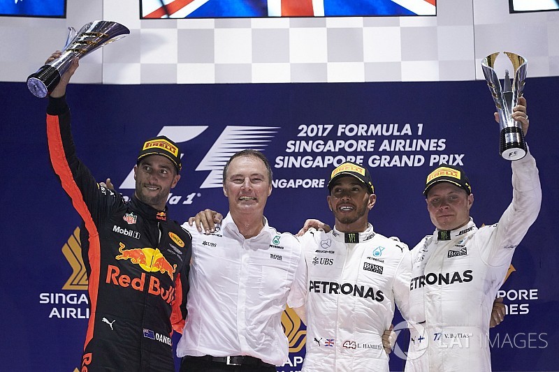 GP Singapura: Hamilton berjaya, Vettel tersingkir dramatis