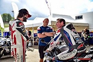 Keanu Reeves vive fim de semana de piloto em Mugello