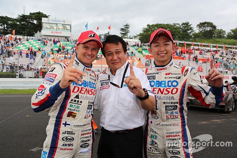 【スーパーGT】SUGO決勝GT500:”運”も味方に。最終周バトル制し、王者SARD今季初優勝