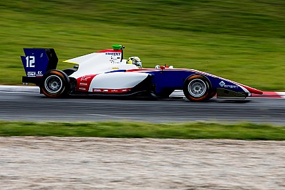 Boccolacci, al frente del último día de test de GP3 en Barcelona