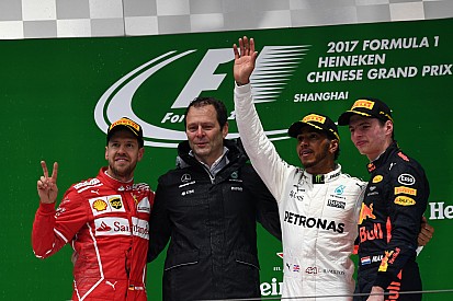 Hamilton iguala el campeonato tras una trepidante carrera