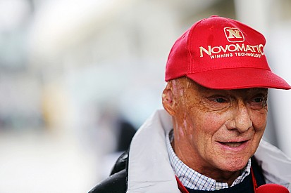 Lauda says Hamilton's tactics were doomed to fail