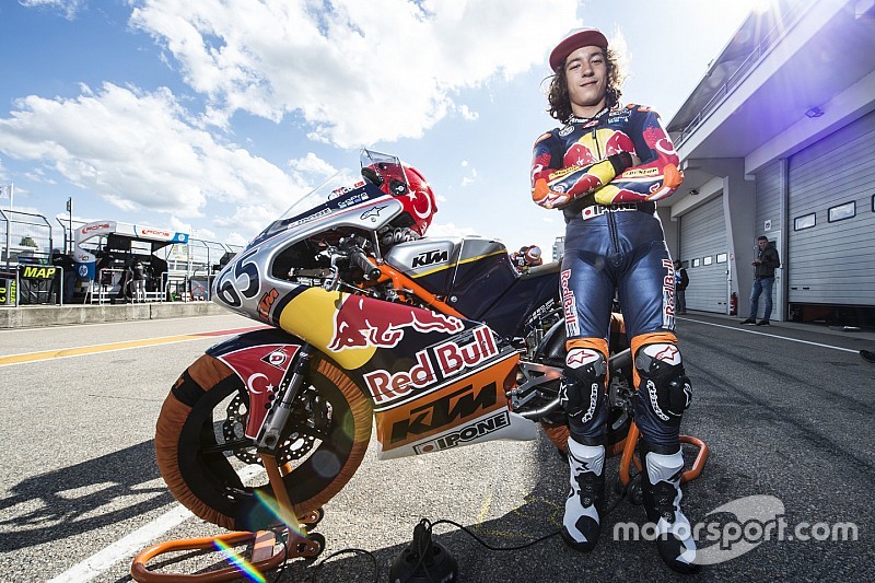 Dominanter Rookies-Cup-Sieg: Can Öncü auf dem Weg in die WM