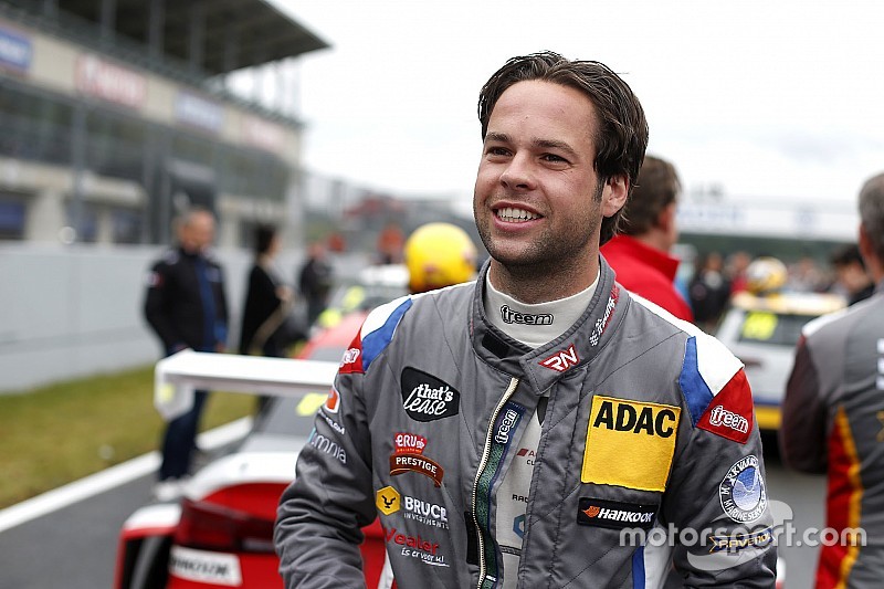 La nuova realtà di Langeveld nel WTCR: "Prima correvo contro Muller sul PC con TOCA, ora dal vero!"