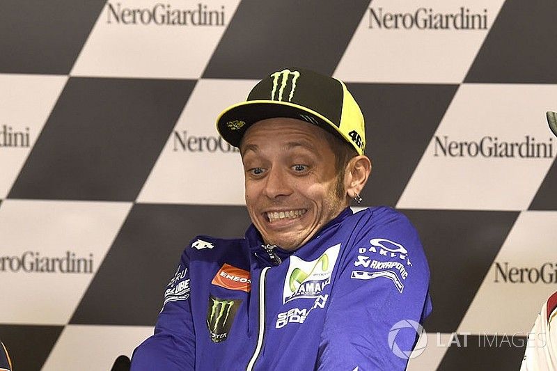 Rossi responde: “Cierta gente no debería poder venir a la parrilla”