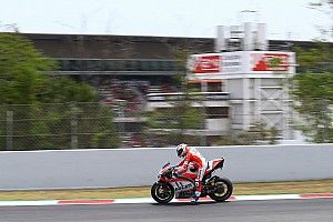 Dovizioso : "Très difficile de piloter la moto dans ces conditions"