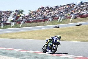Rossi: Viñales gosta da moto porque não conhece outra Yamaha