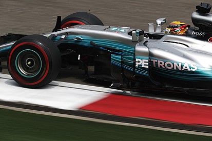 Wolff says "difficult" winter put Mercedes behind