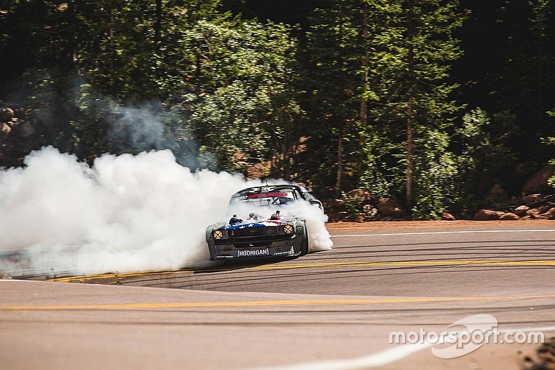 Ken Block son Gymkhana videosunu Pikes Peak'te çekti