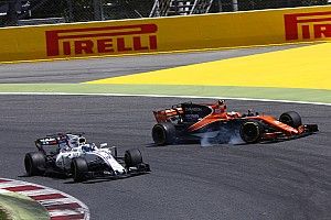 La colonna di Vandoorne: "Quando ho visto Massa era troppo tardi"