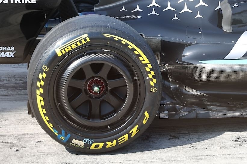 ANÁLISE F1: Mercedes tenta esconder, mas W17 continua mudando