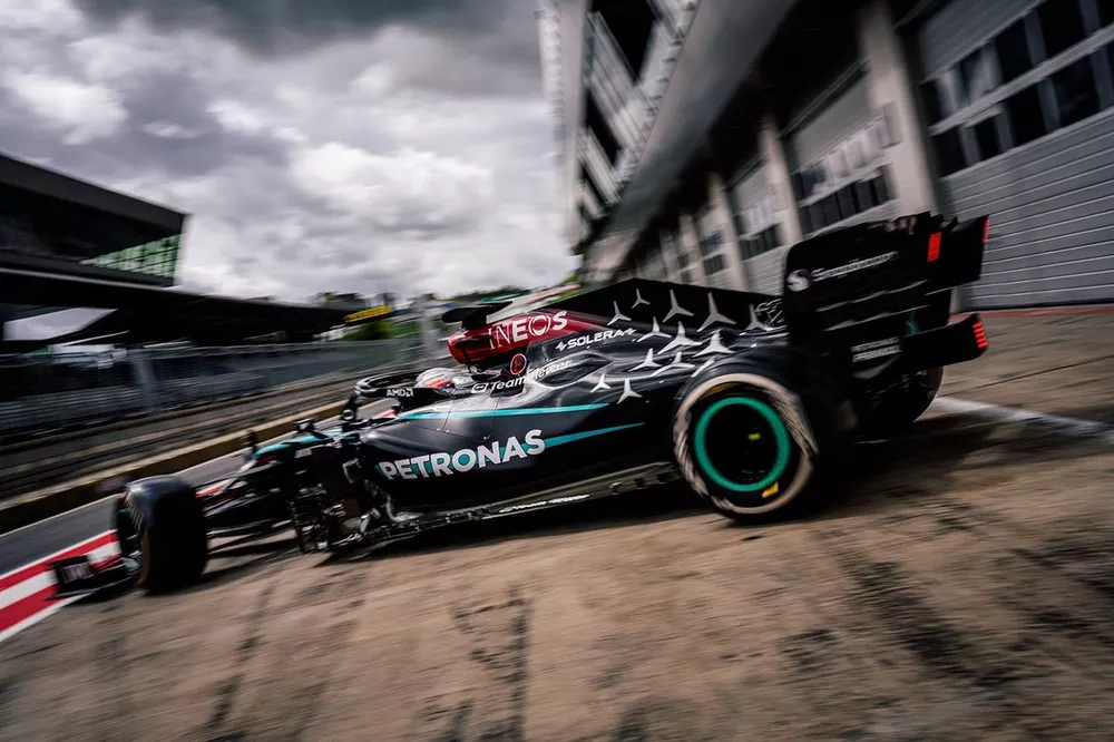 Andrea Kimi Antonelli au volant de la Mercedes W12