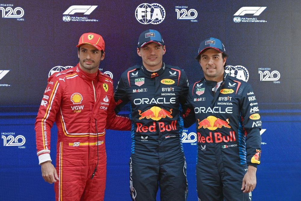 Top 3 Clasificación: Carlos Sainz, Max Verstappen y Sergio Pérez