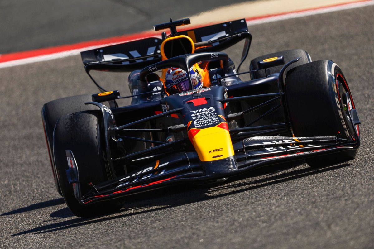 （レア）F1 Red Bull Racing RB12 マックスフェルスタッペン フェルスタッペンが4位で中国GPを終える | Honda.Racing