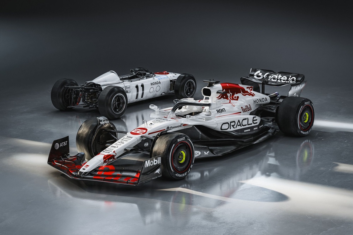 asics Honda Racung レッドブル　F1 鈴鹿　レプリカ　ホンダ Oracle Red Bull Racing F1日本グランプリにスペシャルカラー