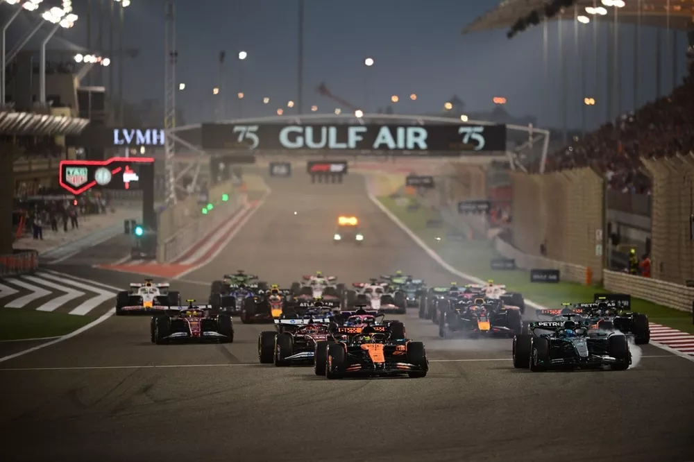 Le d&eacute;part de la course