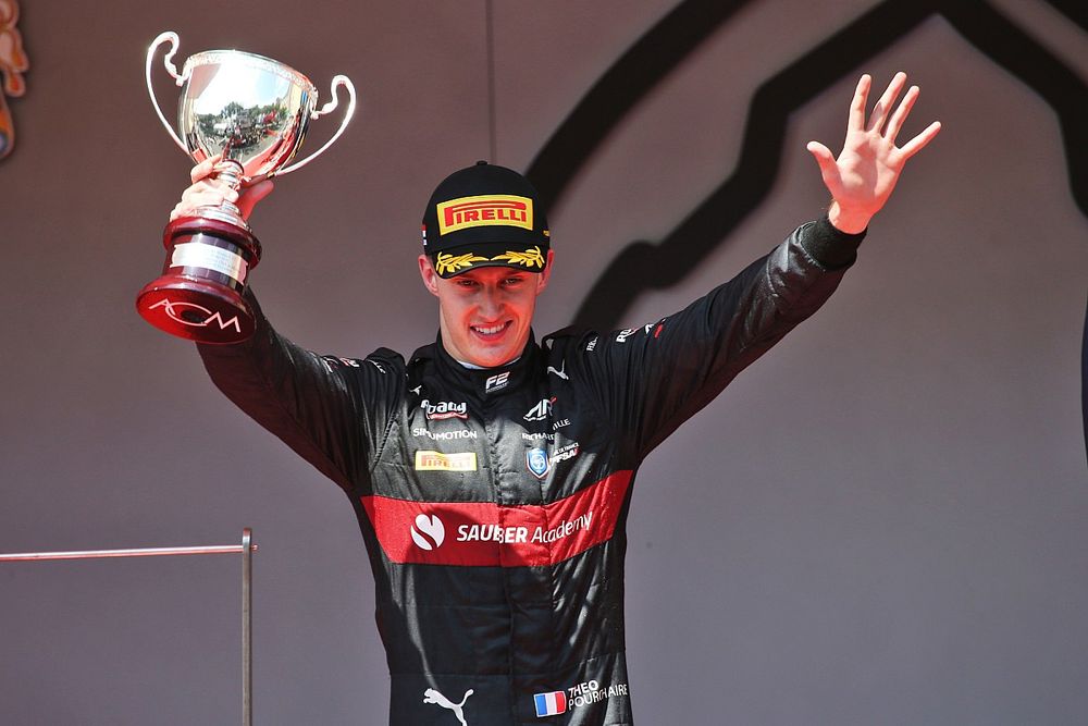 Podium: Theo Pourchaire, ART Grand Prix