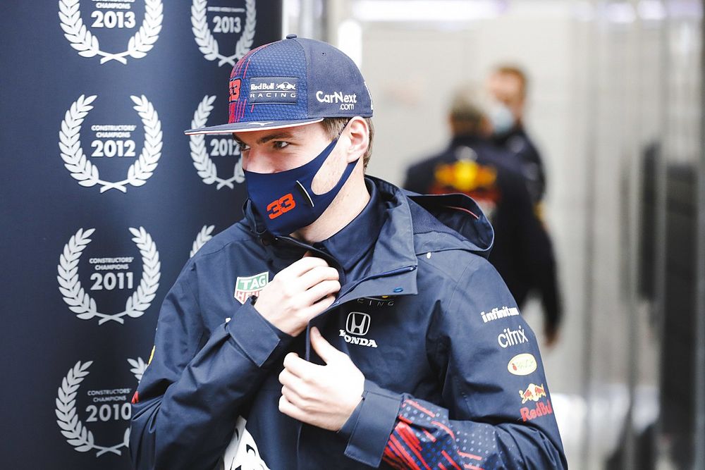 A Verstappen le gusta tener que salir segundo en la carrera al sprint