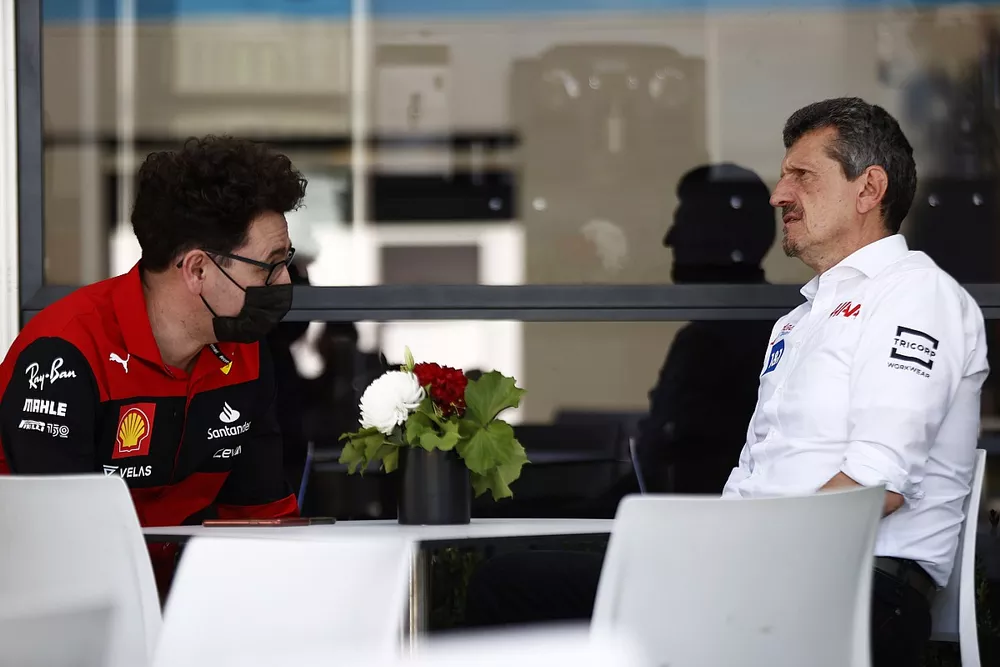 Mattia Binotto, Team Principal, Ferrari, Guenther Steiner, Team Principal, Haas F1 