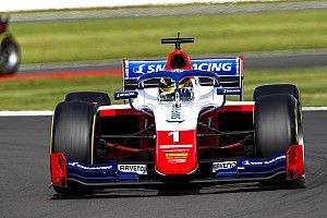 F2 Silverstone: Shwartzman wins opener from Vips