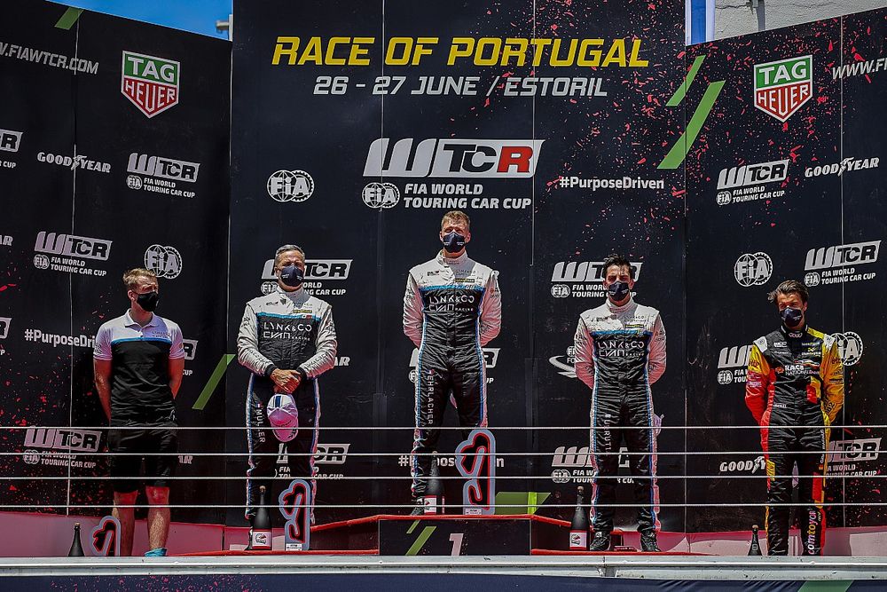 Podio: Ganador de la carrera Yann Ehrlacher, Cyan Racing Lynk & Co Lynk & Co 03 TCR, segundo lugar Yvan Muller, Cyan Racing Lynk & Co Lynk & C0 03 TCR, Santiago Urrutia, Cyan Performance Lynk & Co Lynk & Co 03 TCR, Gilles Magnus, Comtoyou Team Audi Sport Audi RS 3 LMS