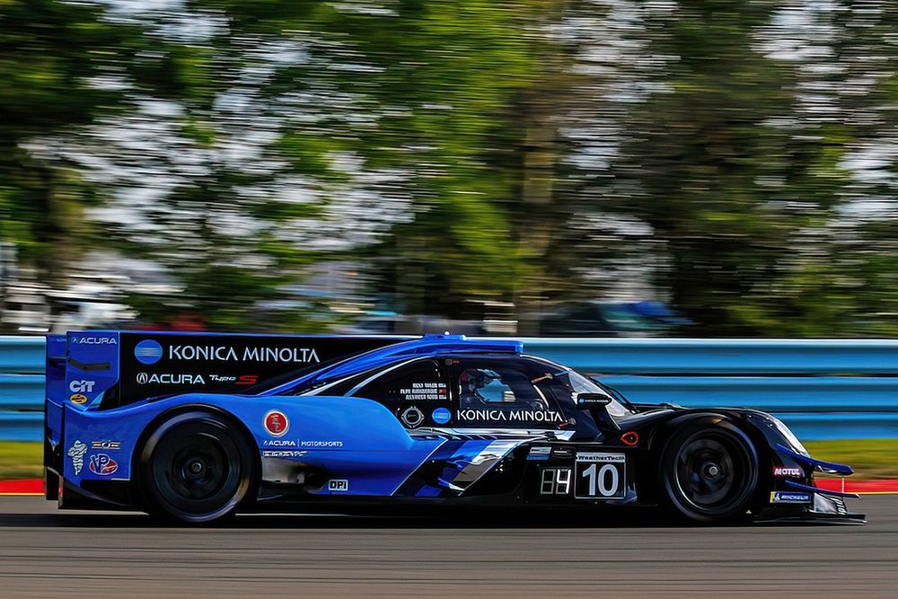 Rossi feels “a lot of pressure” ahead of Petit Le Mans, Baja