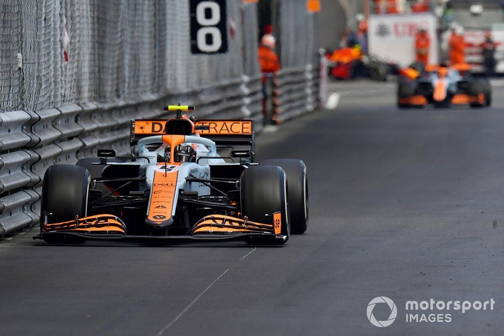 Norris verheldert waarom hij hand opstak bij dubbelen Ricciardo
