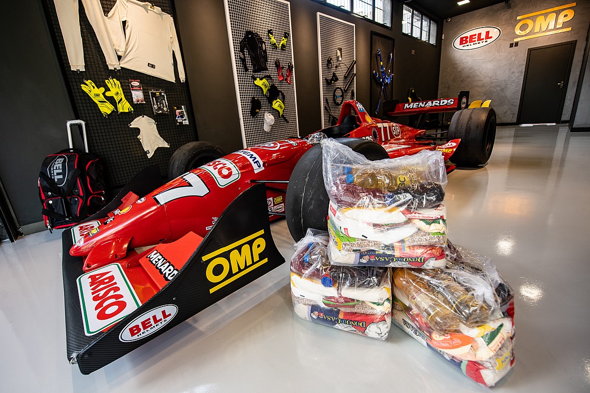 OMP Racing e Bell lançam loja conceito e promovem campanha beneficente de lançamento
