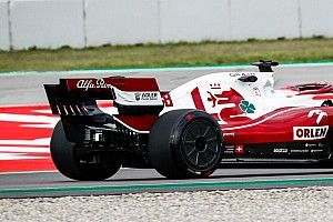 Alfa Romeo, 2022'de kullanılacak aerodinamik tekerlek kapağıyla ilk sürüşünü yaptı