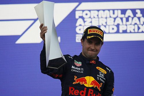 Perez wacht nare verrassing na overwinning in Baku