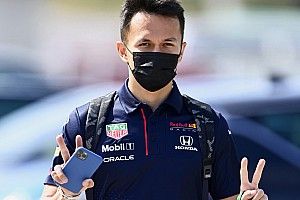 Verstappen over F1-terugkeer Albon: "Hij verdient een plek hier"