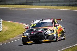 Spannende momenten en podium voor Tom Coronel op de Nordschleife