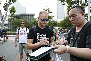 Bottas, Singapur'da duble umuyor