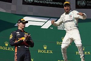 Verstappen : "Hamilton no tuvo a los compañeros más fuertes"