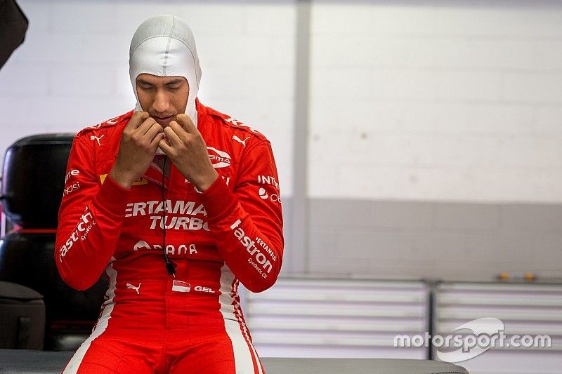 F2: Sean Gelael non ha corso a Silverstone e medita il ritiro!