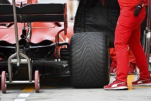 Прохлада против Ferrari. Как пятничные тренировки выявили слабые места Скудерии