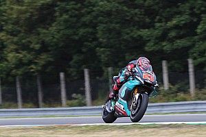 Quartararo réfléchit à utiliser le pneu tendre en course