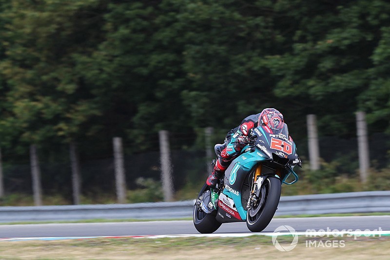 Quartararo réfléchit à utiliser le pneu tendre en course