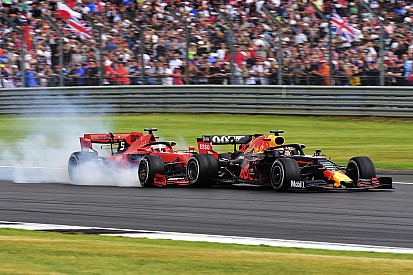 GALERÍA: el choque de Vettel contra Verstappen