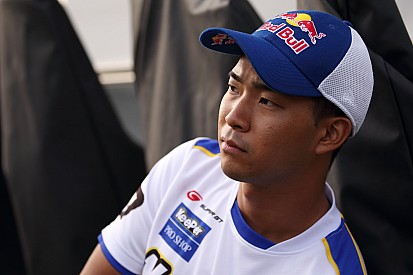 平川亮、トレーニング中に転倒し右鎖骨を骨折。早期回復のため手術を敢行