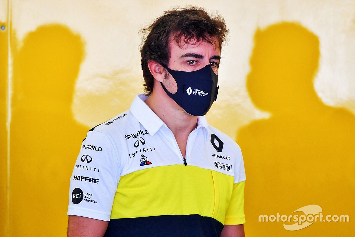 F1: Renault confirma Alonso e Zhou em teste de pós-temporada para 'jovens talentos' em Abu Dhabi