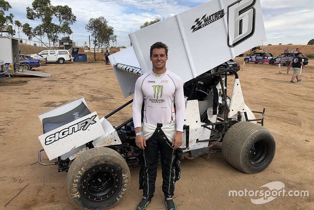 Waters to make sprintcar race debut