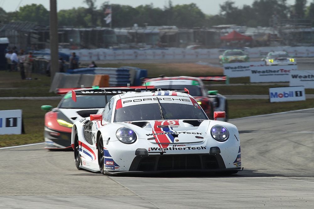 #79 WeatherTech Racing Porsche 911 RSR - 19, GTLM: Mathieu Jaminet, Matt Campbell, Cooper MacNeil