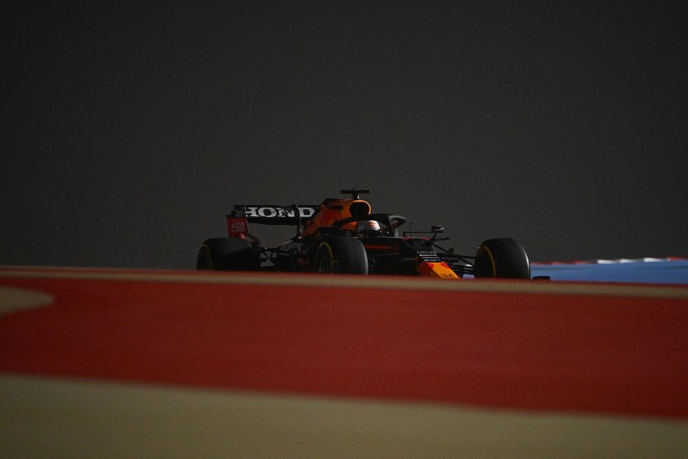 Verstappen fastest after opening day of F1 Bahrain testing